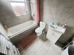 Bathroom - click for photo gallery